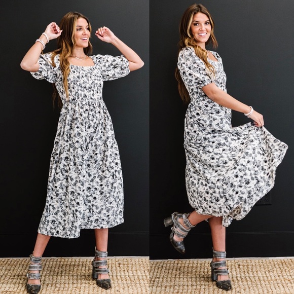 Sold Out - Picture 4 of 4